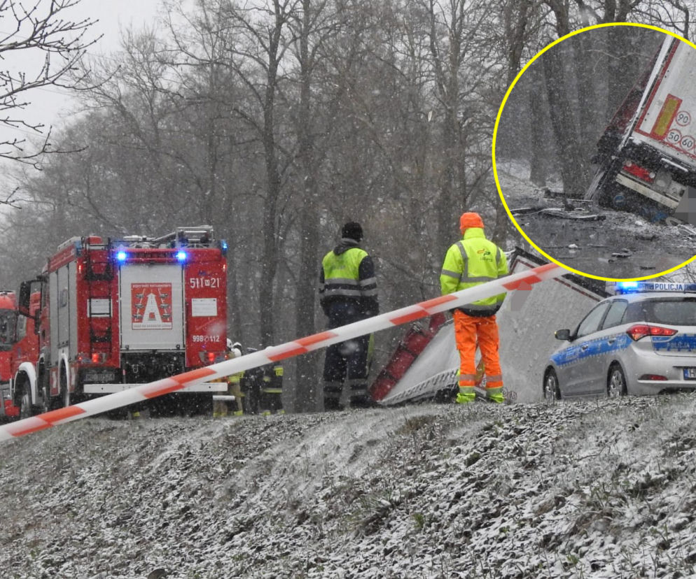 Koszmarny wypadek od Mińskiem Mazowieckim. Osobówka zmiażdżona przez tira, kierowca nie żyje