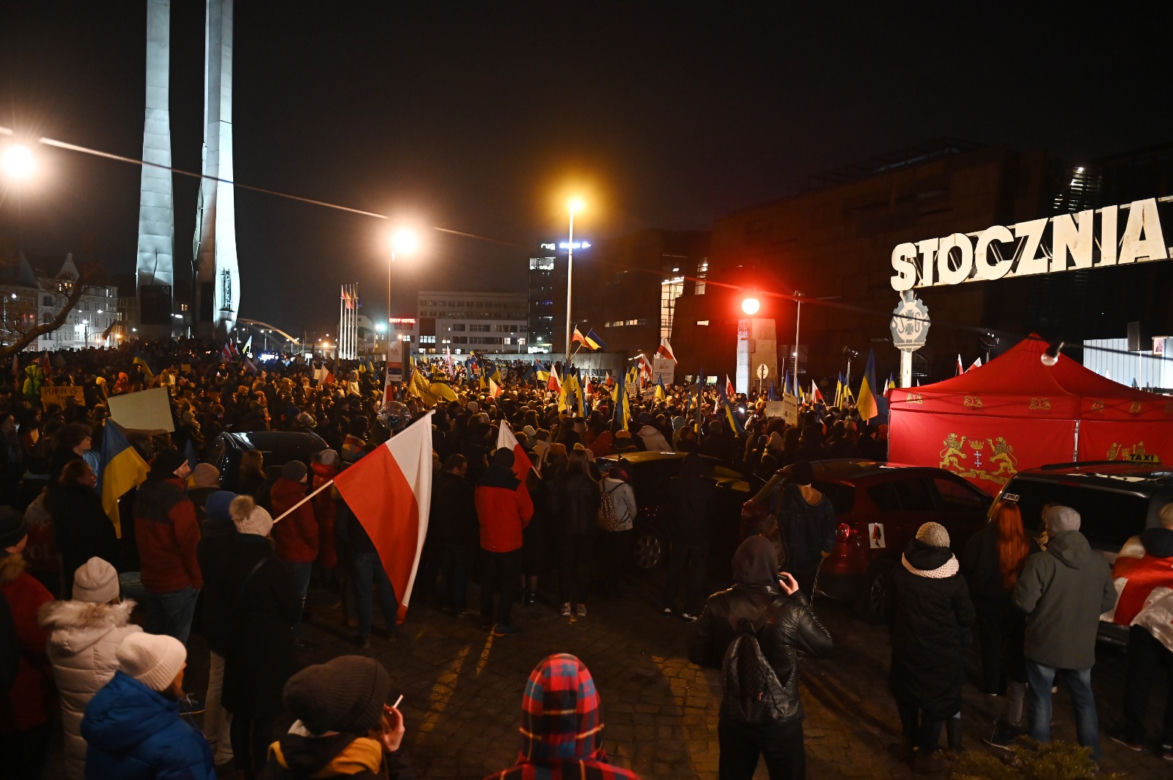Solidarni z Ukrainą. Wielki wiec w Gdańsku