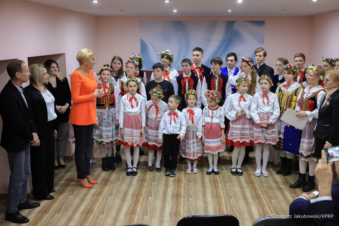 Agata Duda niczym Mandaryna!