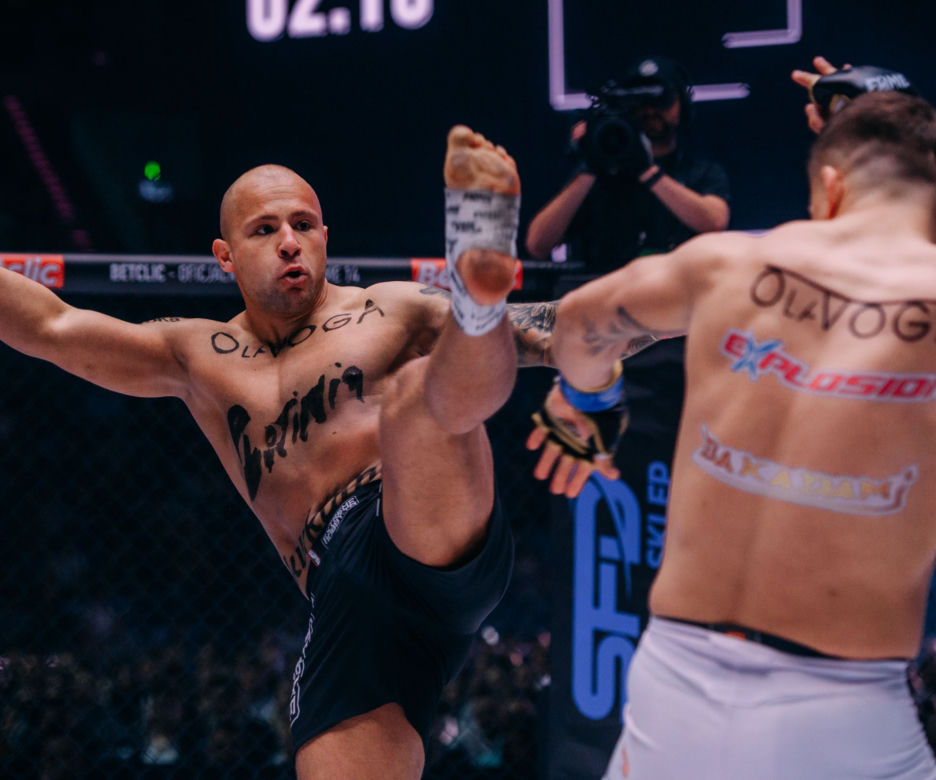 Mateusz Murański w klatce Fame MMA