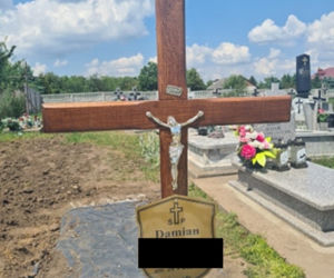 Bystrowice. Grób druha Damiana [ZDJĘCIA]