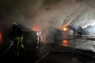 ​Jest zakaz użytkowania budynku w Rawiczu, w którym wczoraj wybuchł wielki pożar