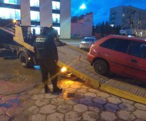 Wielkie sprzątanie straży miejskiej. Koniec PLAGI wraków na kieleckich ulicach