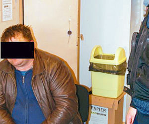 Rozbierali auta i wpadli