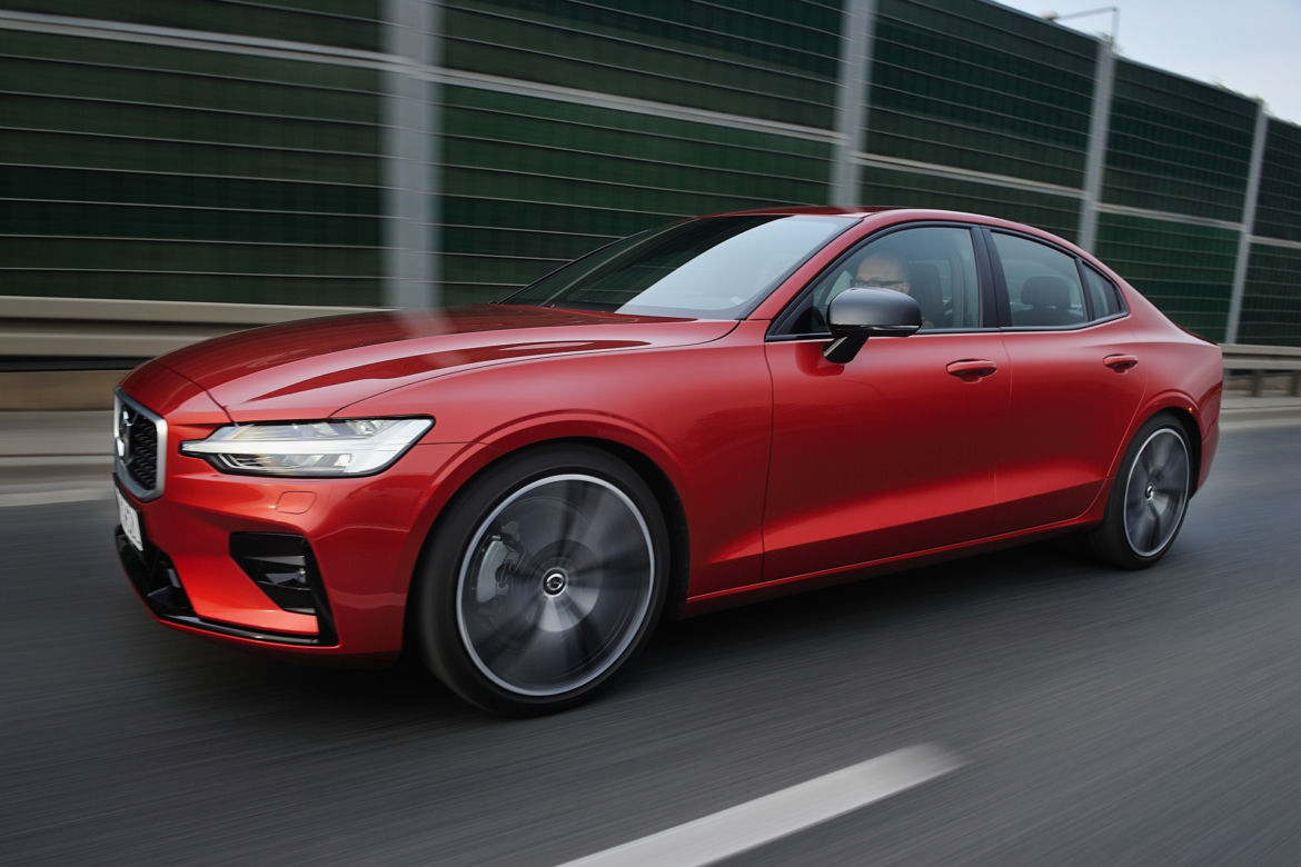 Volvo S60 T5 R Design First Edition