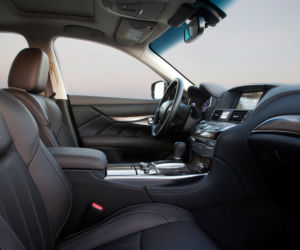 Infiniti M