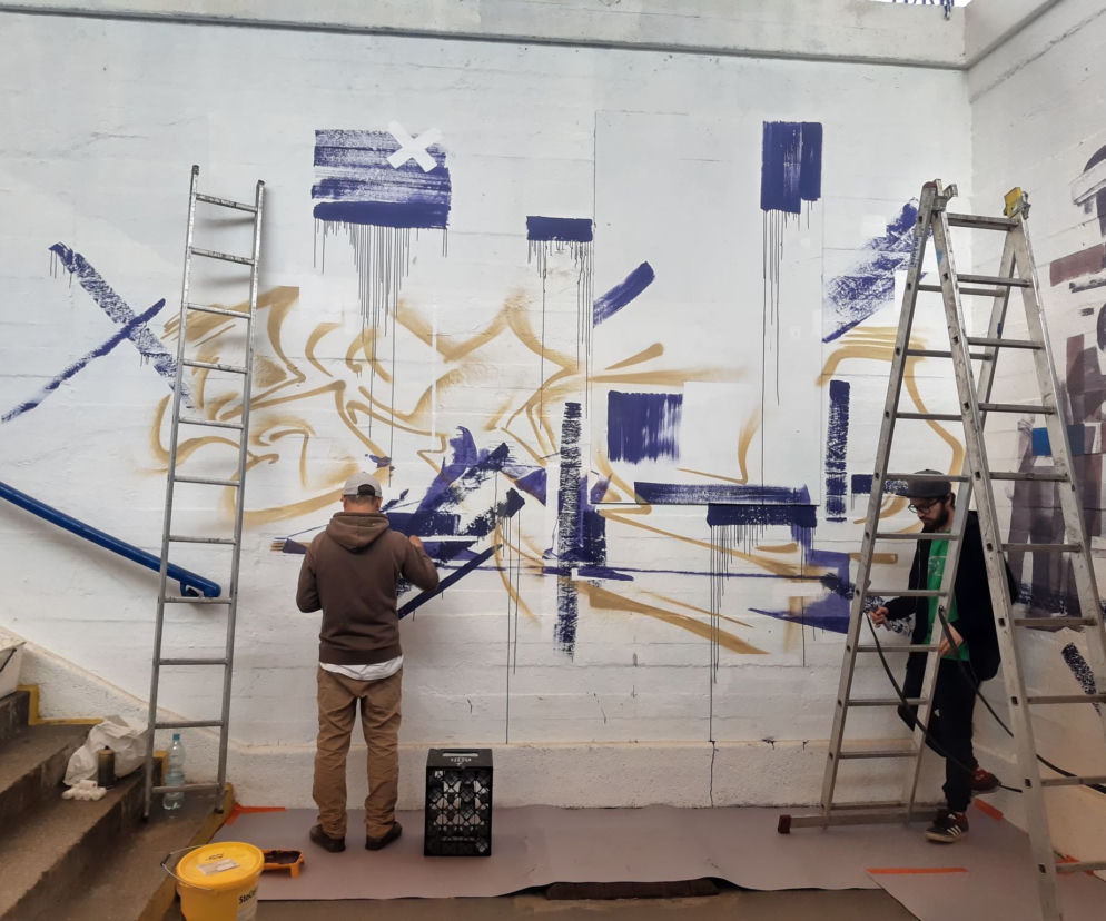 Tunel od wielu lat był zaniedbany. Teraz w przejściu Dworca Nadodrze powstaje mural