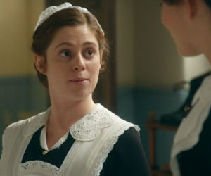 La promesa - pałac tajemnic, odcinek 339: Maria znajduje schronienie w lesie. Abel rozpoczyna własne śledztwo w sprawie kradzieży