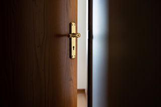 Będzin: Dramat 68-latki. Dlaczego wnuk latami znęcał się nad babcią?