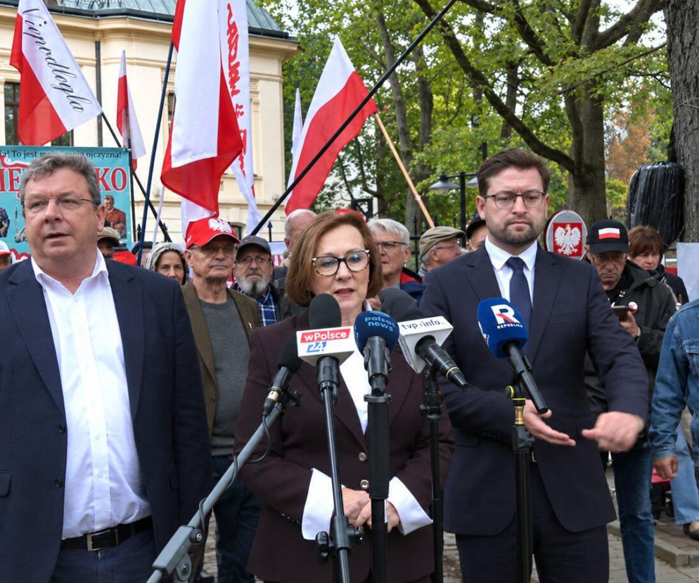 Andrzej Śliwka i inni politycy PiS przed TK. O protestach i zarzutach prokuratury przeczytasz na SE Polityka.