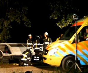 HOLANDIA. Wypadek busa z Polakami. W ZIJTAART bus uderzył w drzewo - 8 rannych