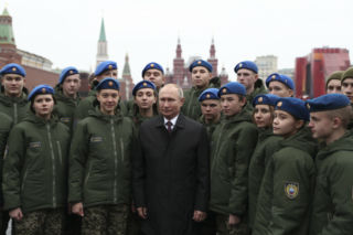Czy Rosja zdecyduje się na szaleńczy krok? Na Ukrainie mają walczyć dzieci!