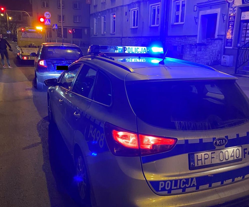 Stanęli w poprzek drogi i zablokowali ruch. Kierowcy dwóch tirów zrobili to w słusznej sprawie!