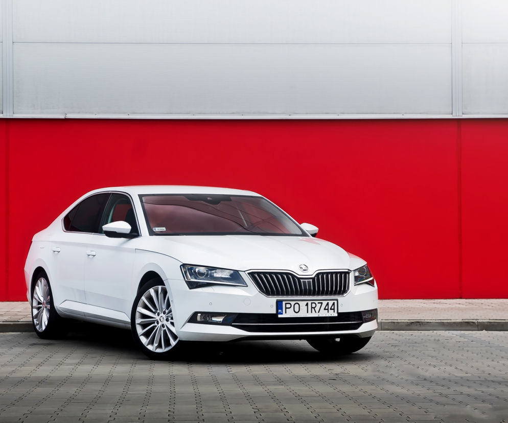 Skoda Superb 2.0 TSI 220 KM DSG Style
