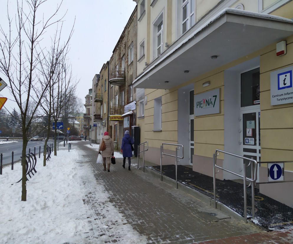 Siedleckie Centrum Informacji Turystycznej znajduje się przy ul. Pułaskiego 7, dawnej Pięknej 7