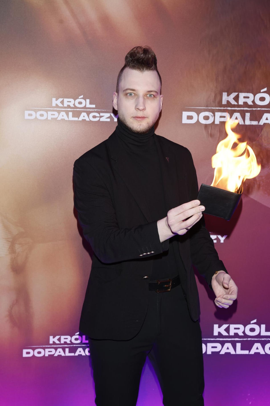 Czarna jak noc Szapołowska, chudziutka Aleksander i Niezgoda z torebką za kilkanaście tysięcy!
