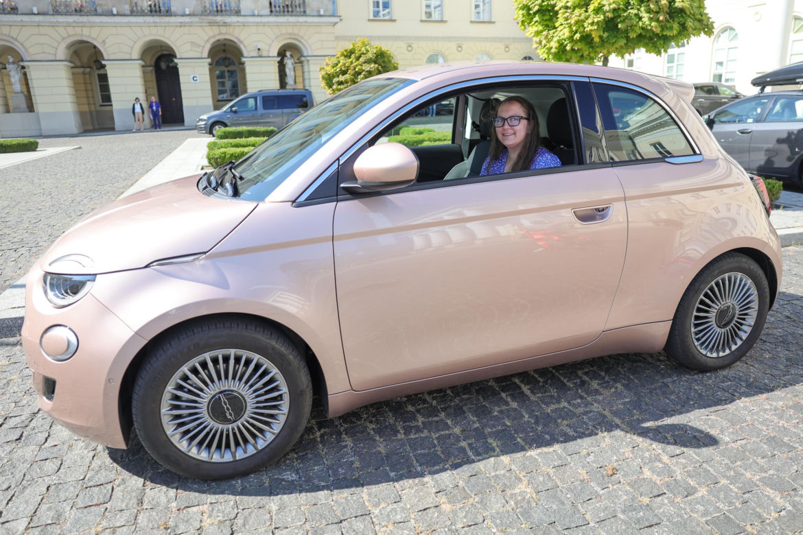 Elektryk za rozliczenie PIT! Warszawa rozdaje nagrody za rozliczanie podatku