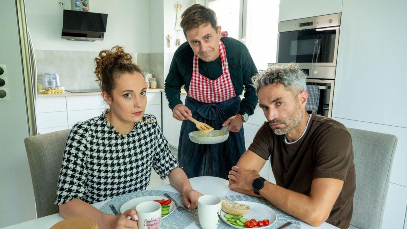 Na sygnale odc. 598. Wanda (Anna Lemieszek), Benio (Hubert Jarczak), Alfred (Bartłomiej Magdziarz)