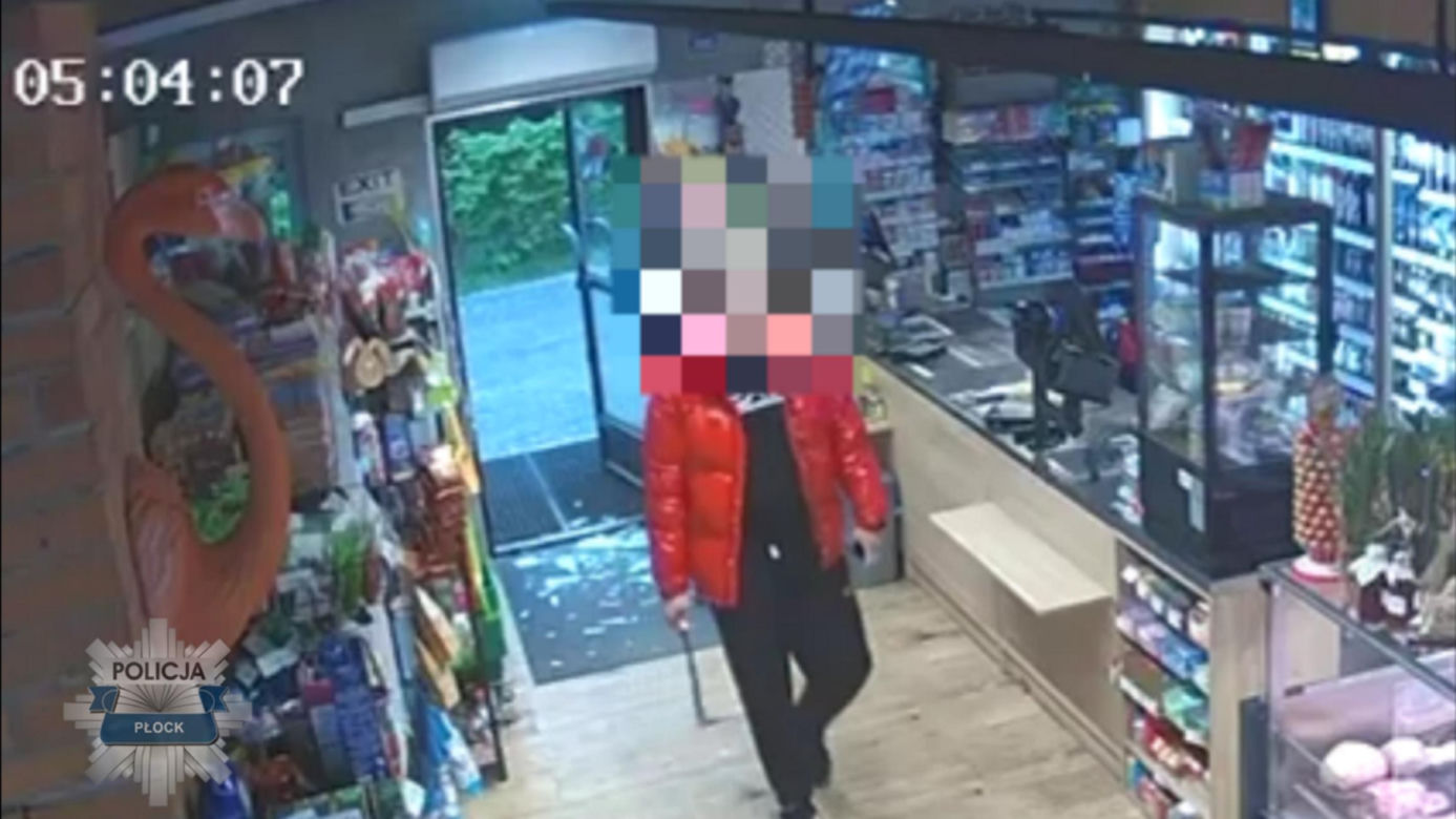 Wpadł do sklepu z maczetą w ręce. Ludzie w panice schowali się na zapleczu