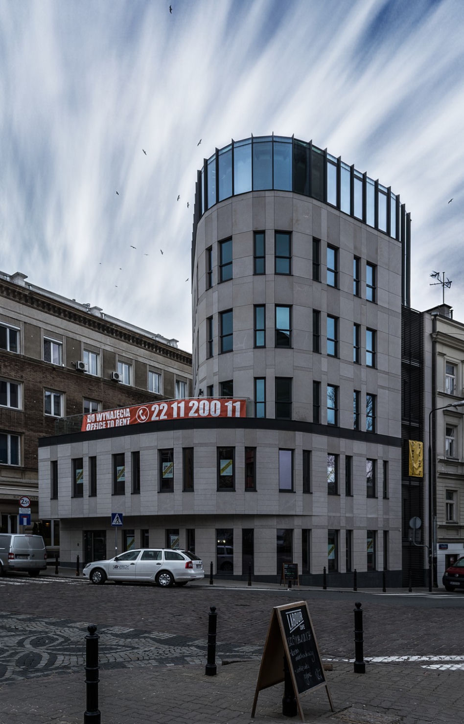 Biurowa kamienica Kopernika 21 w Warszawie