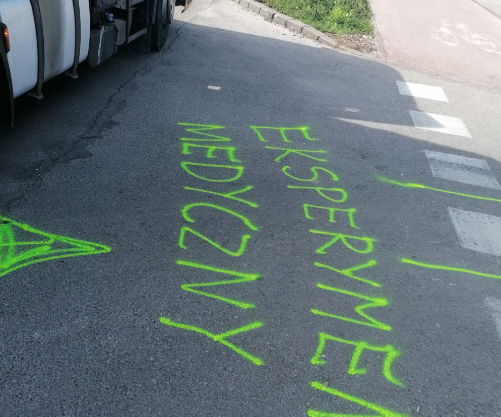Antyszczepionkowcy nie chcą preparatów przeciwko COVID-19