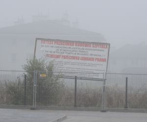 Szpital gotowy, ale pusty