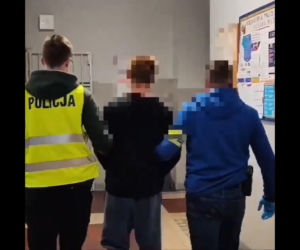 Najpierw razem pili, później polała się krew. Brat na brata ruszył z nożem!