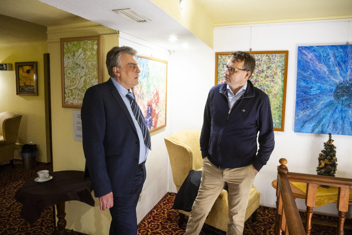 Marcin Romanowski: Nie mieszkam u Orbana
