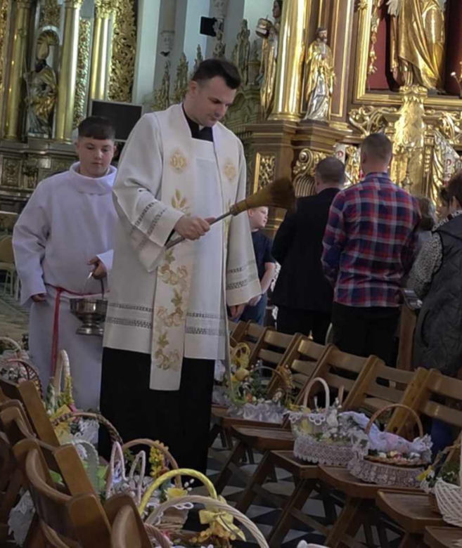Wielkanocne święcenie pokarmów