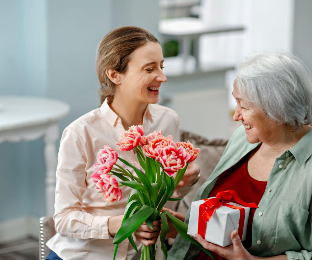 Jakie kwiaty wybrać dla babci i dziadka w dniu ich święta?