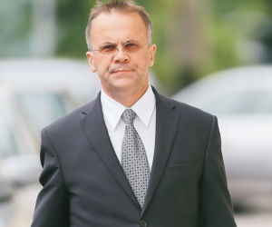 Skandla! Wydali 900 tys. zł na sprężynkę