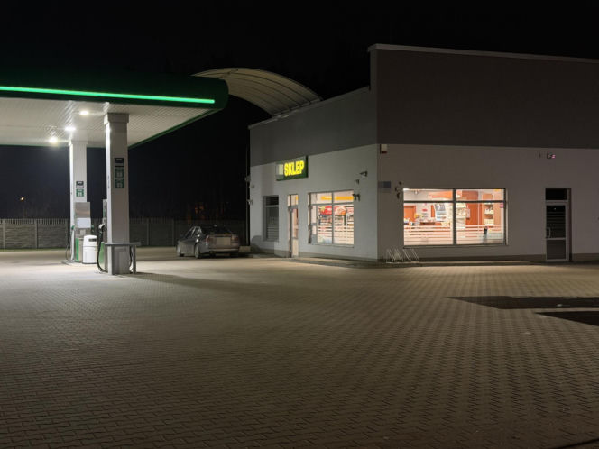 Mrozy ciało mężczyzny w domu