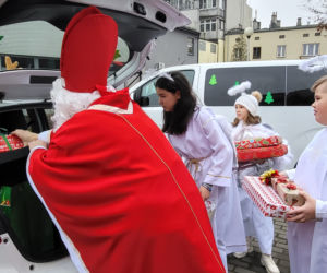 Akcja Mikołajkowa siedleckiego Hospicjum Domowego dla Dzieci 