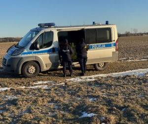 Rodzina mówiła, że nic mu się nie stało, ale policjantki nie uwierzyły. Dzięki temu uratowały mu życie!