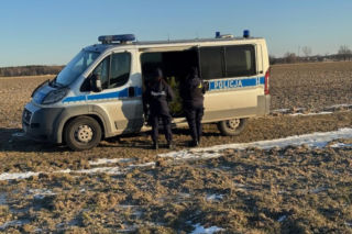 Rodzina mówiła, że nic mu się nie stało, ale policjantki nie uwierzyły. Dzięki temu uratowały mu życie!