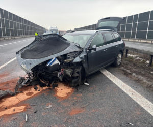 Wypadek na autostradzie A4! Kobieta straciła panowanie nad autem, dziecko trafiło do szpitala