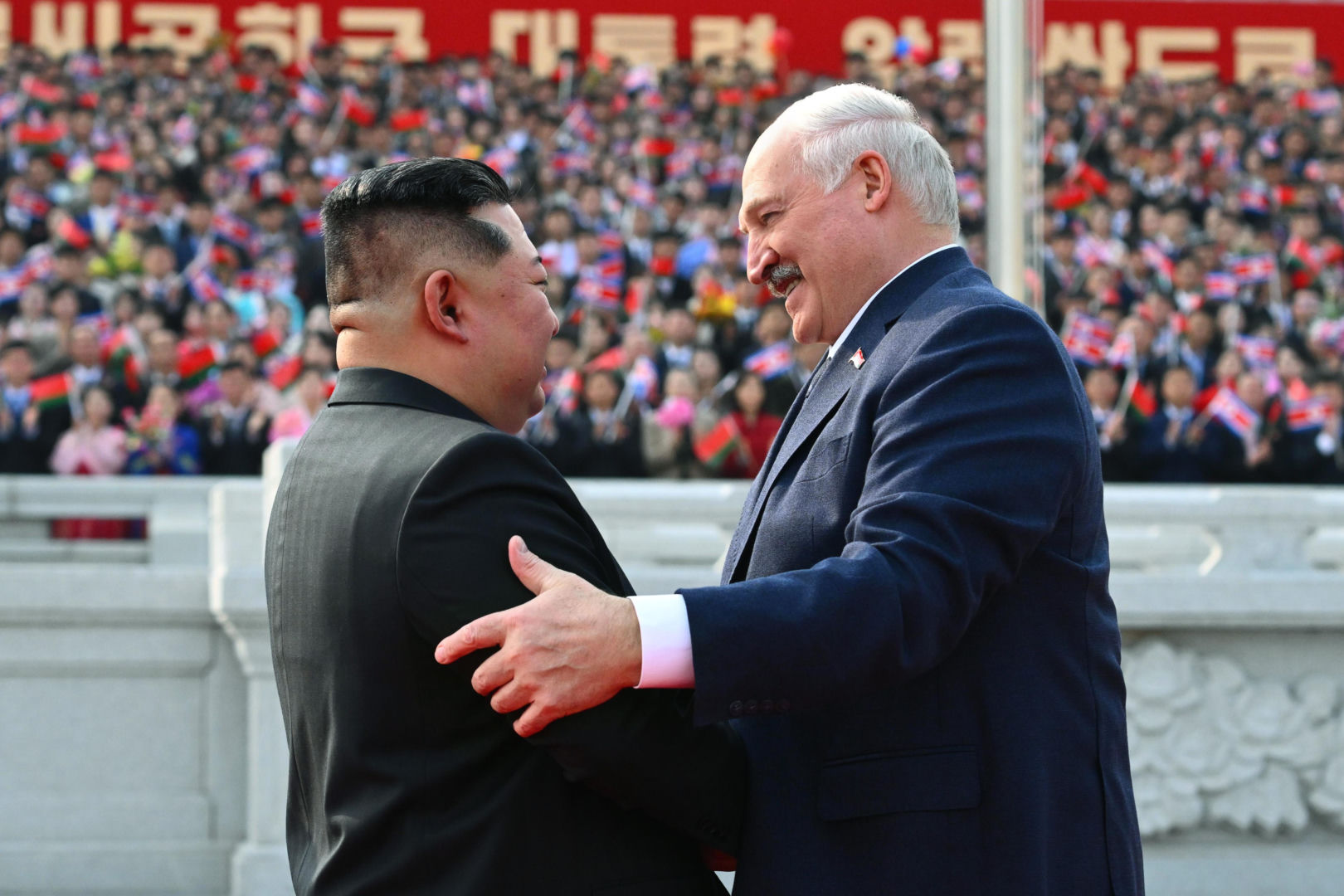 Łukaszenka w Pjongjangu. Nowy rozdział w sojuszu z Koreą Północną