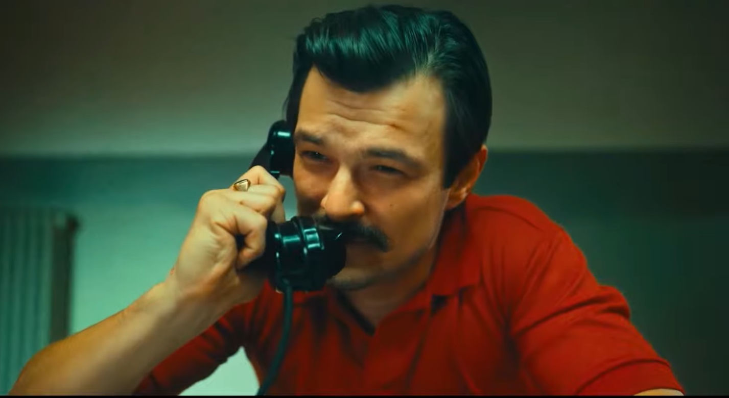 Najmro. Kocha. Kradnie. Szanuje