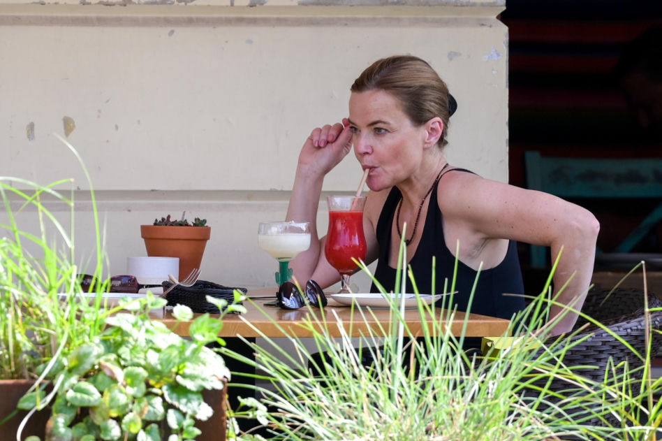 Monika Richardson z córką w restauracji