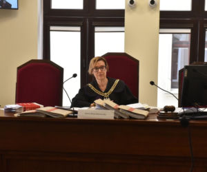 Początek procesu lekarzy oskarżonych o zaniedbania w sprawie śmierci 19‑letniego Olka z Grudziądza