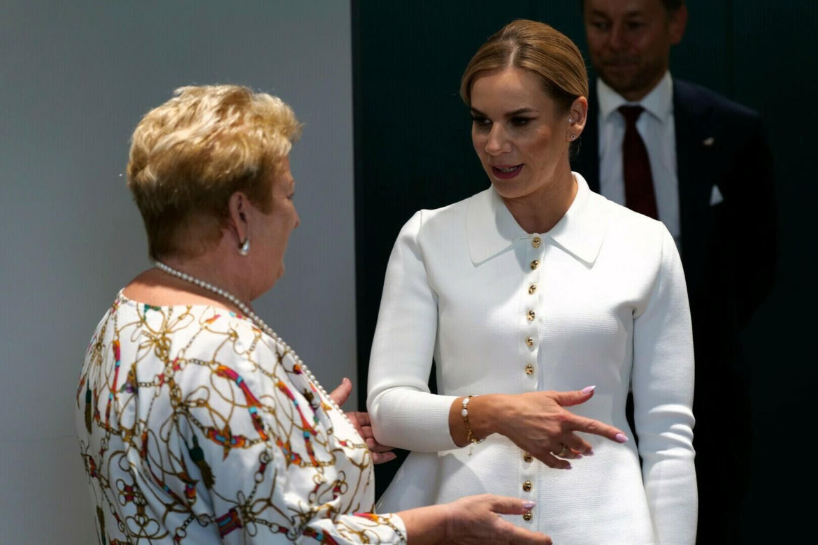 Marta Nawrocka śpiewała i gotowała z seniorami w Stalowej Woli