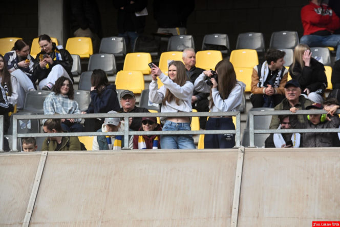 PRES Grupa Deweloperska Toruń - Bayersystem GKM Grudziądz, zdjęcia kibiców i zawodników ze sparingu przed startem PGE Ekstraligi