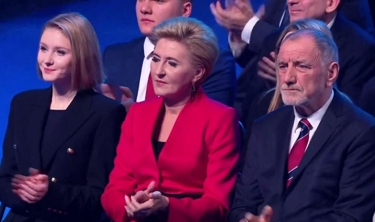 Rodzina wspiera Andrzeja Dudę na konwencji Duda2020