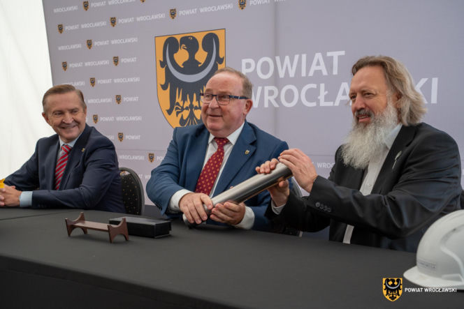 Rok 2025 był dla Powiatu Wrocławskiego czasem konsekwentnej pracy, widocznych efektów i strategicznych decyzji, które budują solidne fundamenty pod kolejne lata rozwoju