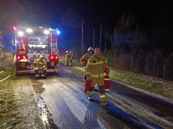 Pożar budynku w miejscowości Bartoszówka w powiecie grodziskim