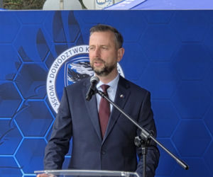 „Budowaliśmy samolot w trakcie lotu z pożarem”. Generał Molenda przechodzi do NATO