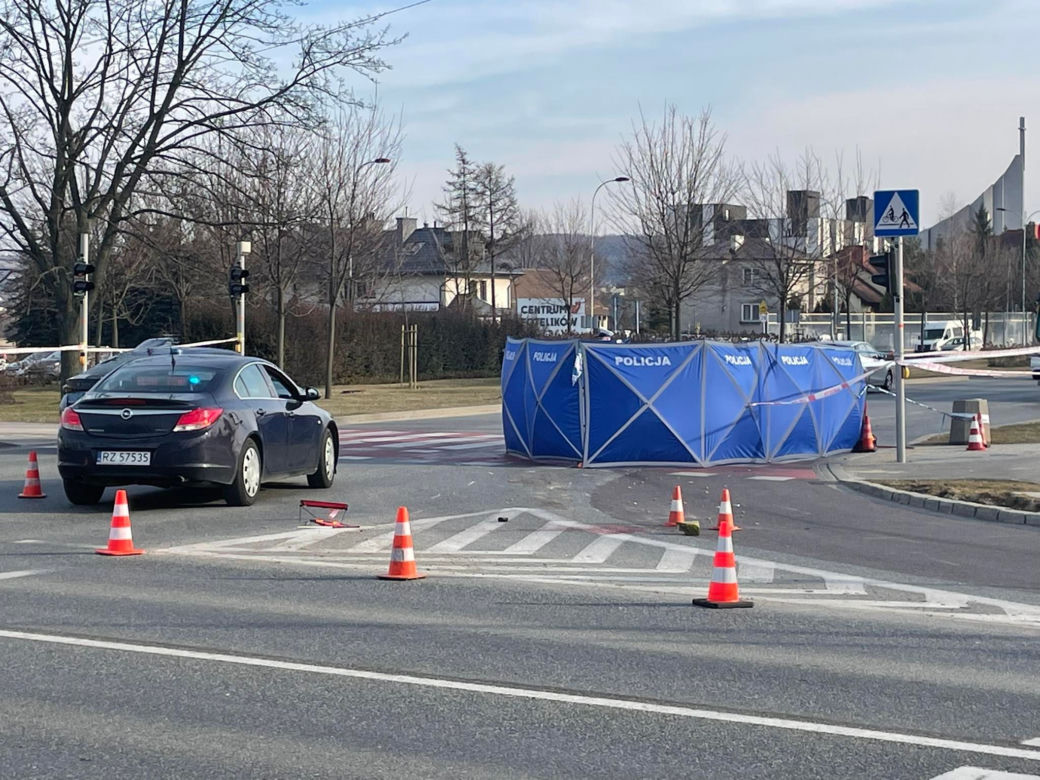 Rzeszów: Tragiczny wypadek na ul. Sikorskiego. Zginął rowerzysta [ZDJĘCIA]