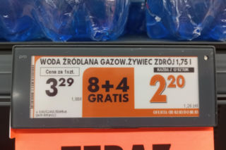 Zapłacisz więcej za zakupy? Biedronka i Lidl doliczają kaucję bez ostrzeżenia!