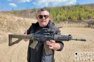 SIG 553 - niezawodność Kałasznikowa w szwajcarskim wydaniu