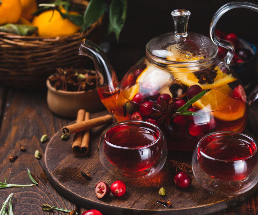 Ta zimowa herbata działa jak koc i espresso w jednym – rozgrzeje i poprawi nastrój